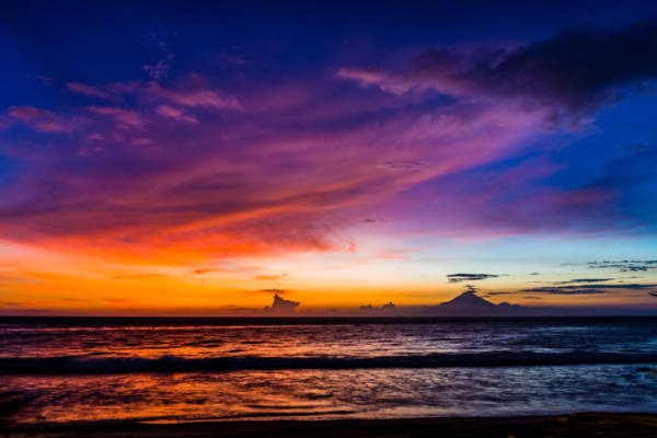 Sonnenuntergang Bali Gunug Agung