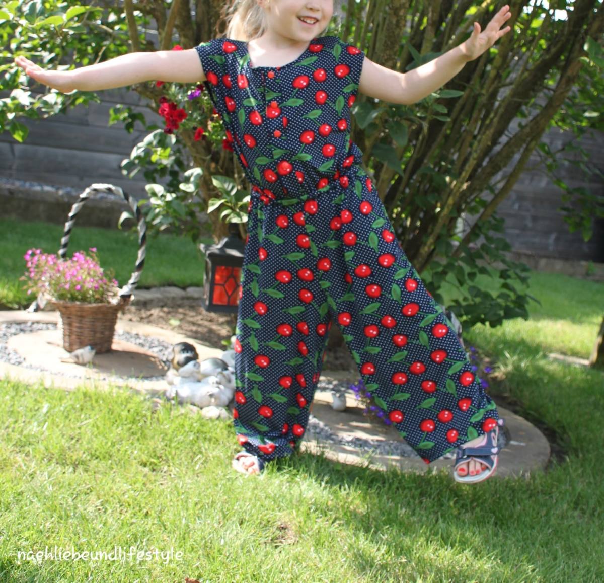 Kinder Jumpsuit RIANG Nähfrosch